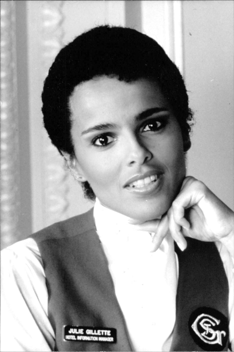 Shari Belafonte-Harper - Vintage Photograph