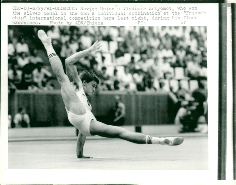 FRIENDSHIP COMPETITIONS OLOMOUC SOVIET UNIONS VLA INTERNATIONAL - Vintage Photograph