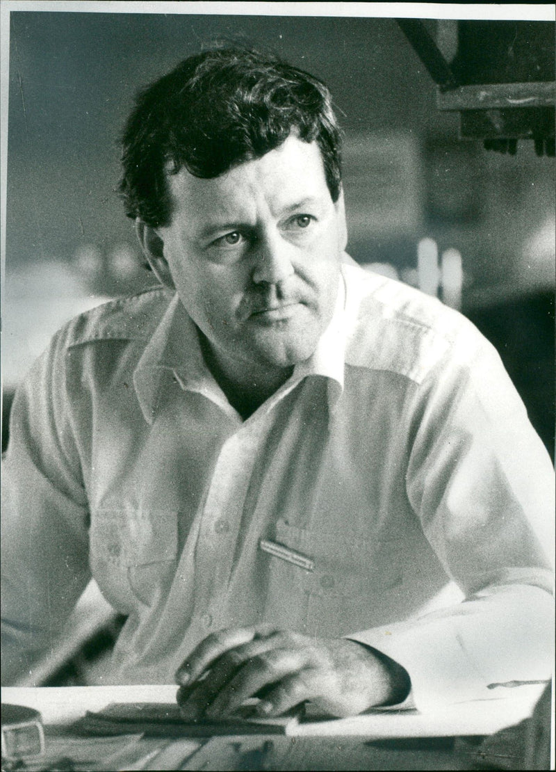 PLACE SEFTES DATE POLY EREIS HOLLA PERSON SFEREN GUTZE IVIC FILM - Vintage Photograph