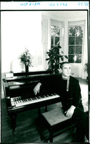 A TROSHENKO VIACH ARTIST WRITER - Vintage Photograph