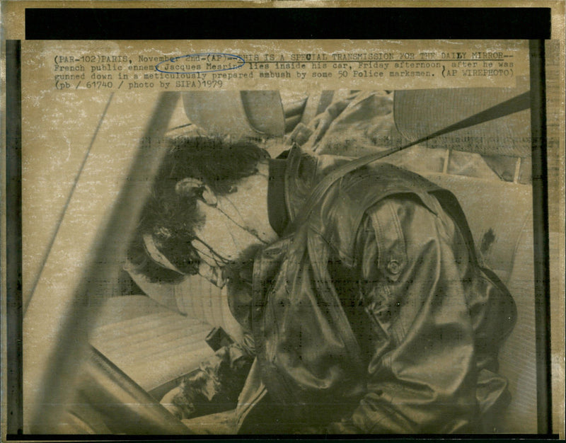 1979 - MESRINE JACQUES FRENCH CRIMINAL SHOZ NOV LIBRAR DIVISIONAL, PARIS, CAR - Vintage Photograph