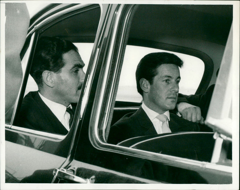 1960 KEYSTONE FRENCH FILM ARRIVES PARIS - Vintage Photograph