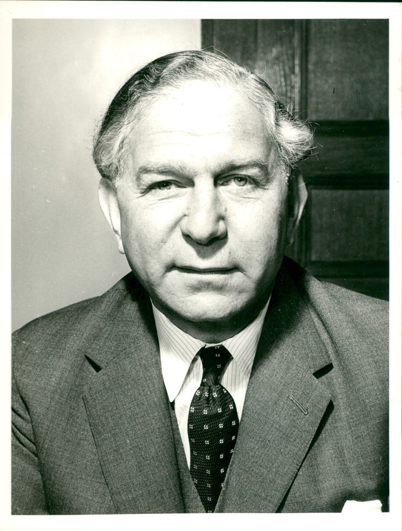 ZUCKERMAN. SIR. SOLLY. SCIENTIST. - Vintage Photograph