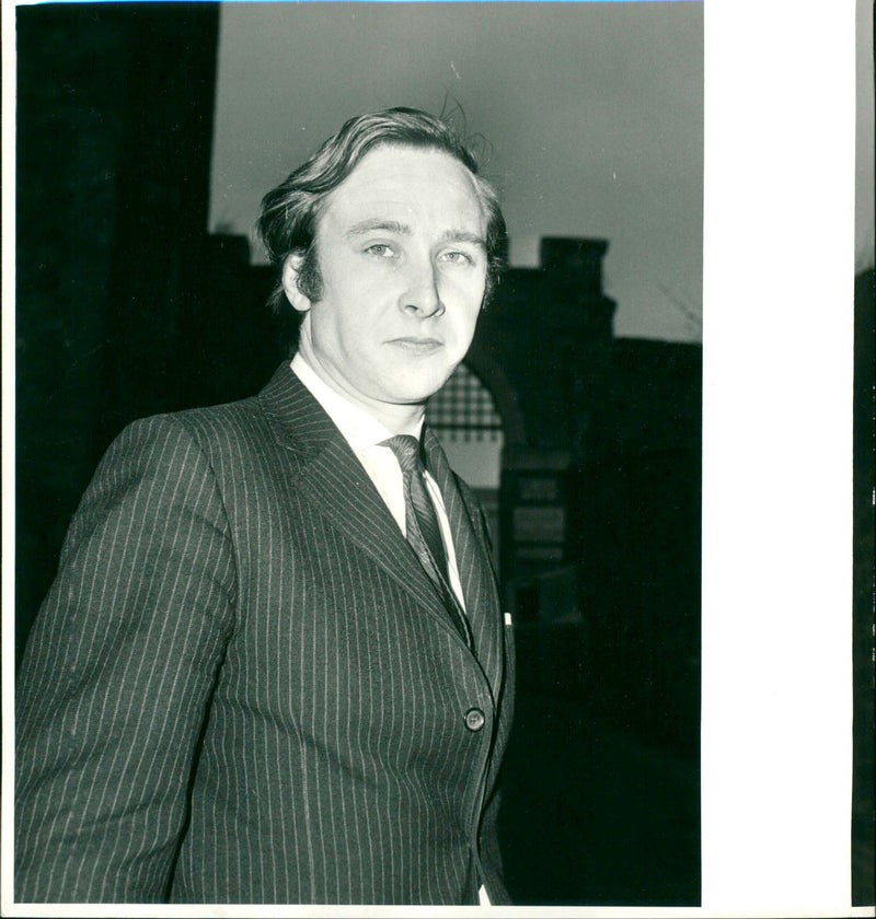 SYMONDS. CAPT. GODFREY. WIFES MURDER CHARGE. - Vintage Photograph