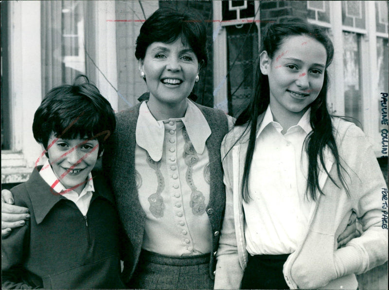 1965 - COLLINS PAULINE ACTRESS SCFEEN BBC BY BARKER ALAN, LONDON, FILM - Vintage Photograph