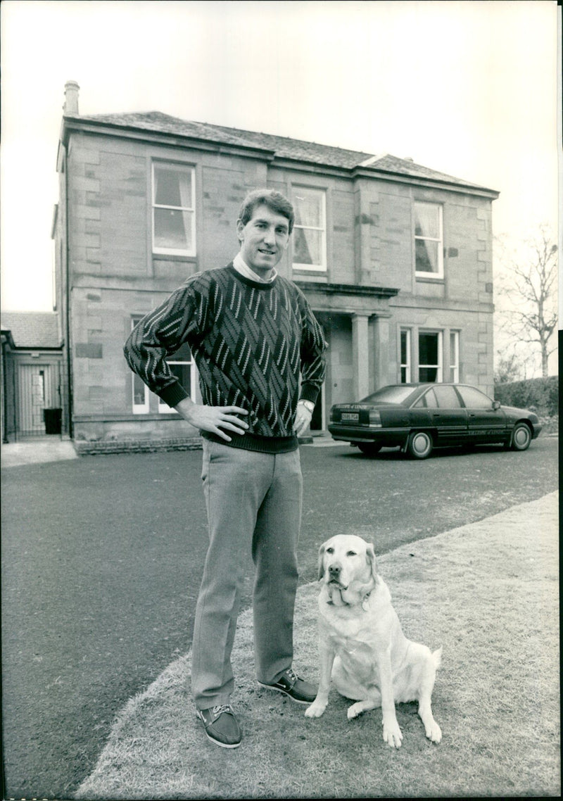 BUTCHER TERRY FOOTKALL GLASGOW RANGERI - ROM RANDOLPH GHIE, FILM, WIFE - Vintage Photograph