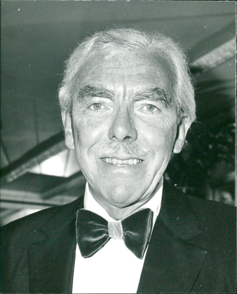 MUIR. FRANK. SCRIPT WRITER. - Vintage Photograph