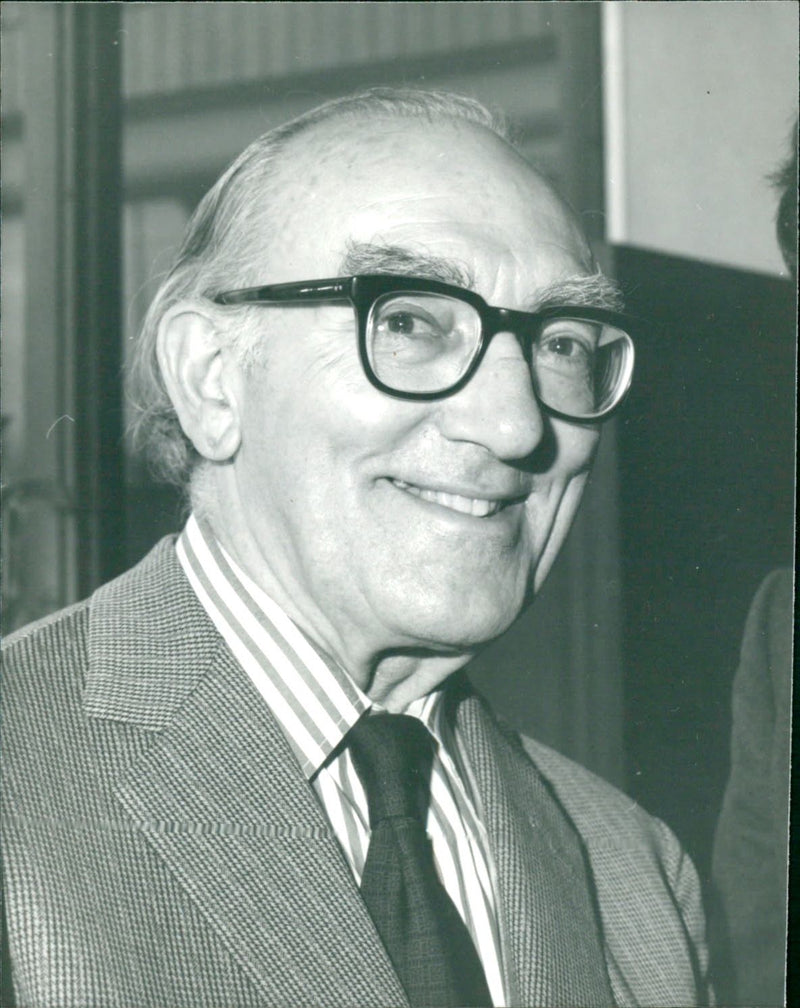 1982 - THOMAS HOWARD CBE HAIRMAN EC4Y 6N 0504, LONDON, BRITISH, FILM - Vintage Photograph