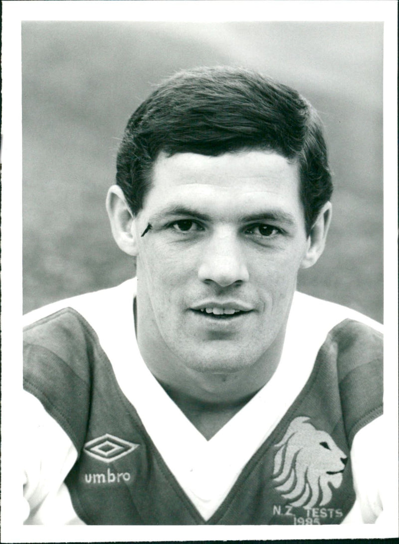 TONY MYLER RUGBY G B LION - DIVISIONAL, PHOTOGRAPH - Vintage Photograph