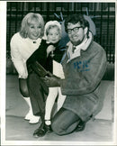 HARRIS ROLE TRI MUSIC TVI SINGER - PERSONALITY GETS AUSTRALIAN, QUEEN - Vintage Photograph