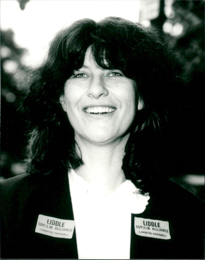 1983 - GRIMONO GRISELOA KIMONO GRISELDA SECRETARY GRIMOND, LONDON, FORMER - Vintage Photograph