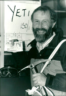 BONINGTON CHRIS MOUNTRINEER - LONDON CERESS PAP, EXPEDITION - Vintage Photograph