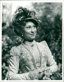 1973 - KENDALL FELICITY LIBRARY SERVE SIVUAL PHILIP ANTHONY MACKIE, WRITER, - Vintage Photograph