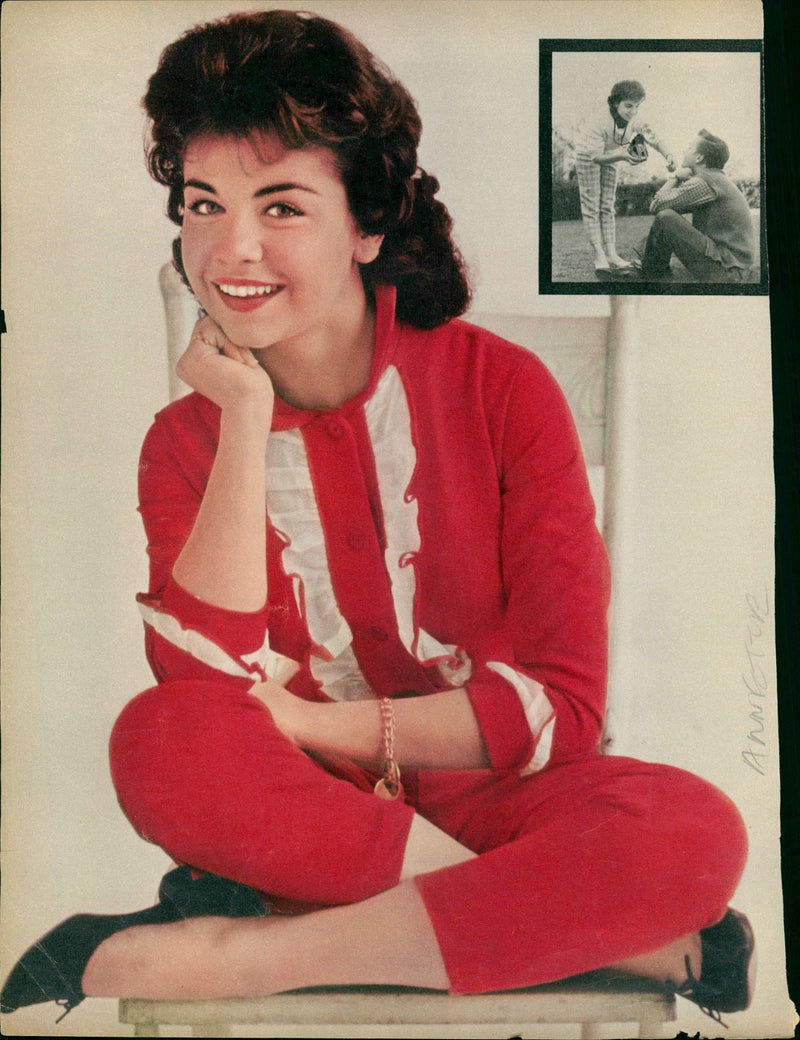 FUNICELO ANNETTE - AGO TELEPHONE MINUTE - Vintage Photograph