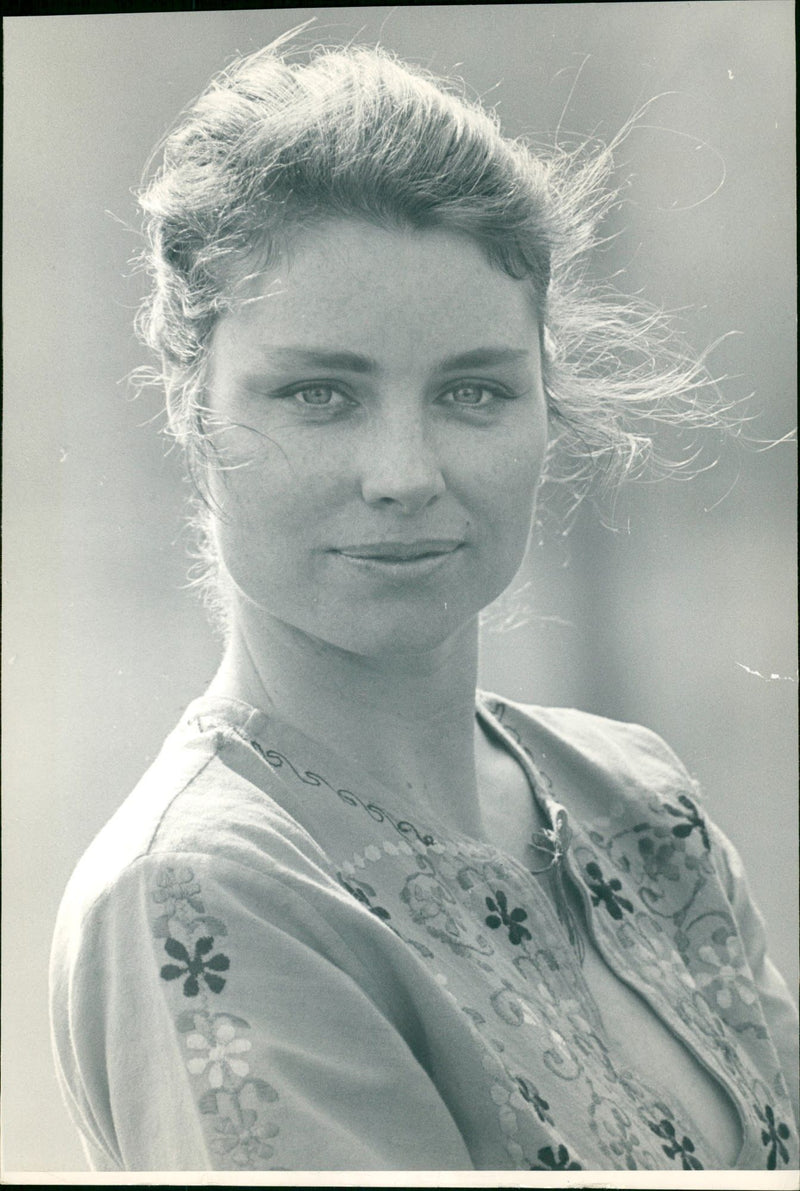 HARROW. LISA ACTRESS - Vintage Photograph