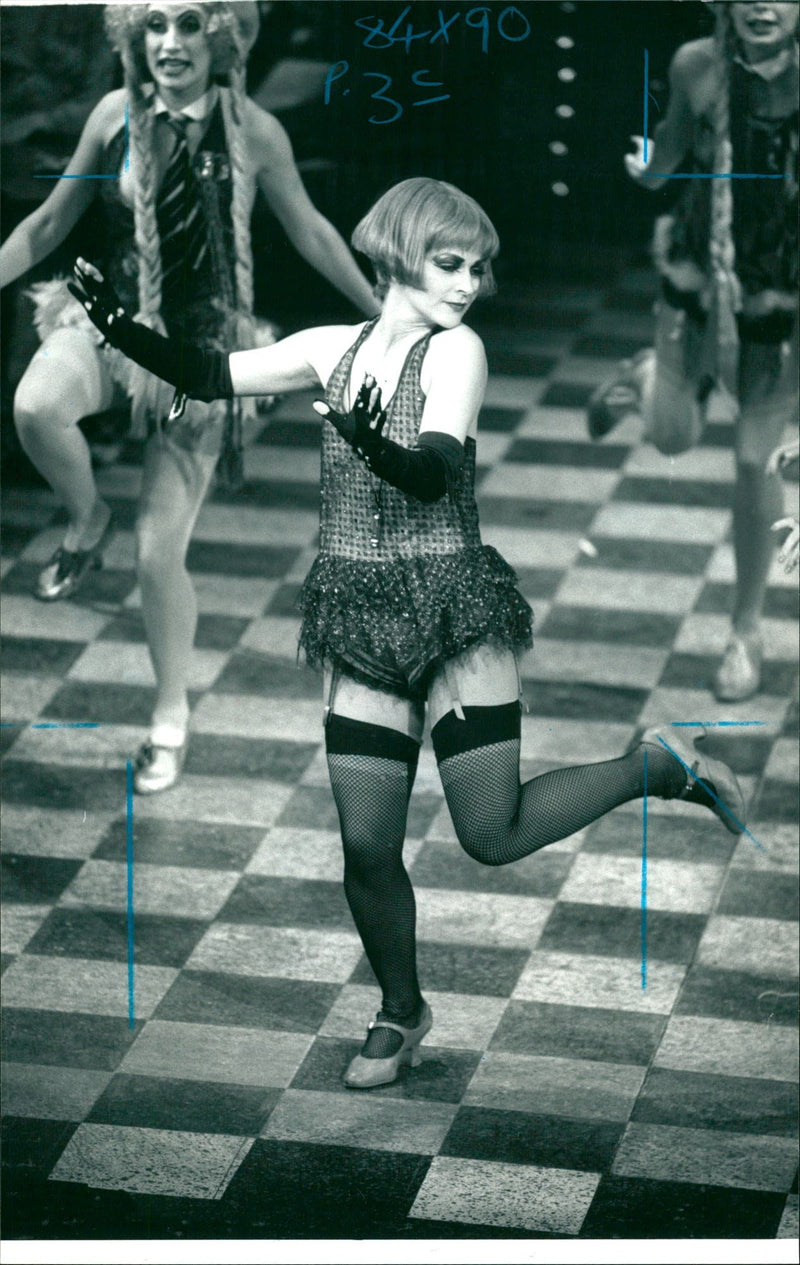 WILLCOX TOYAH ACTRESS - GALHAR, SONG, DANCE, MUSIC - Vintage Photograph