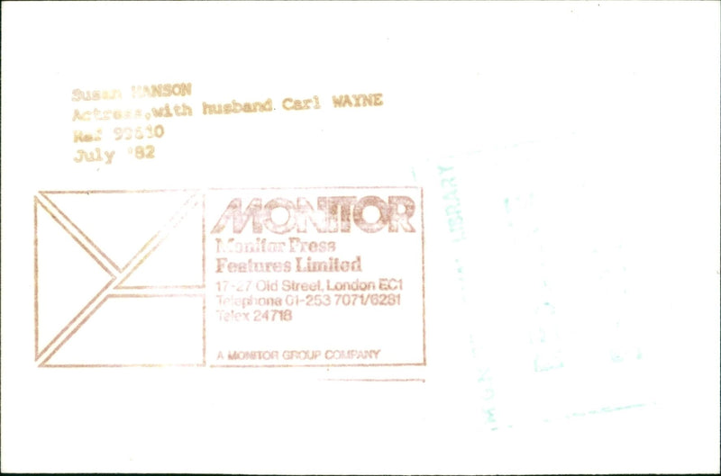 HANSON SUSAN ACTRESS - ACTES SUSANSON HUSBAND WITH CARL WAYNE, LONDON, PRESS - Vintage Photograph
