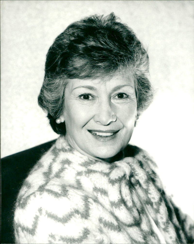 1986 - SHERIDAN DINAH ACTRESS BORN, LONDON, PRESS - Vintage Photograph