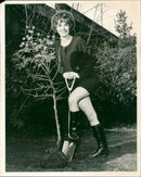 SCOULAR ANGELA ACTRESS - PLANTS MULBERRY, LONDON, PLAYS, FILM - Vintage Photograph