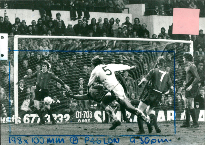 1977 - CANNON JIMMY FOOTBALL CRYSTAL PALACE FOLDER PUBLISHED - Vintage Photograph