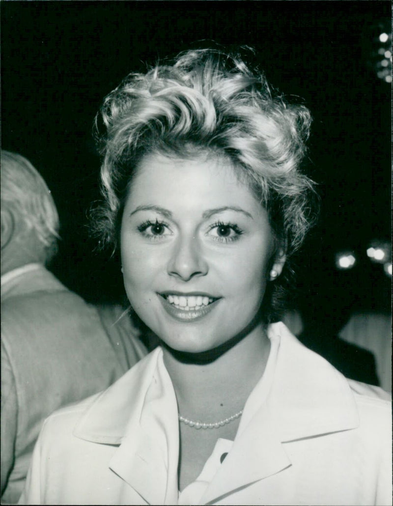 SUZANNE DANDO . - Vintage Photograph