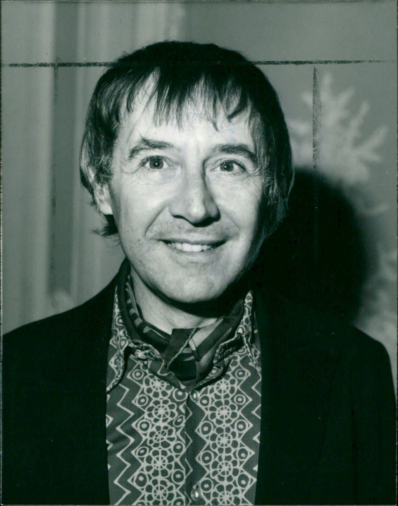 1986 - GILLESPIE ROBERT ACTOR AND, LONDON - Vintage Photograph