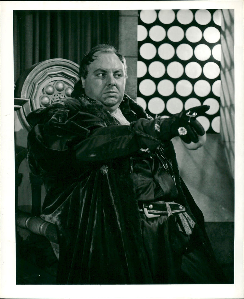 GODDARD WILLOUGHBY ACTOR - GESSLER, HAT, WILLIAM - Vintage Photograph