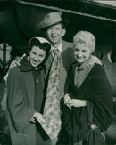 1955 - ENGLISH ARTHUR COMEDIAS THEYVE OPENED CACE THE, FILM, - Vintage Photograph