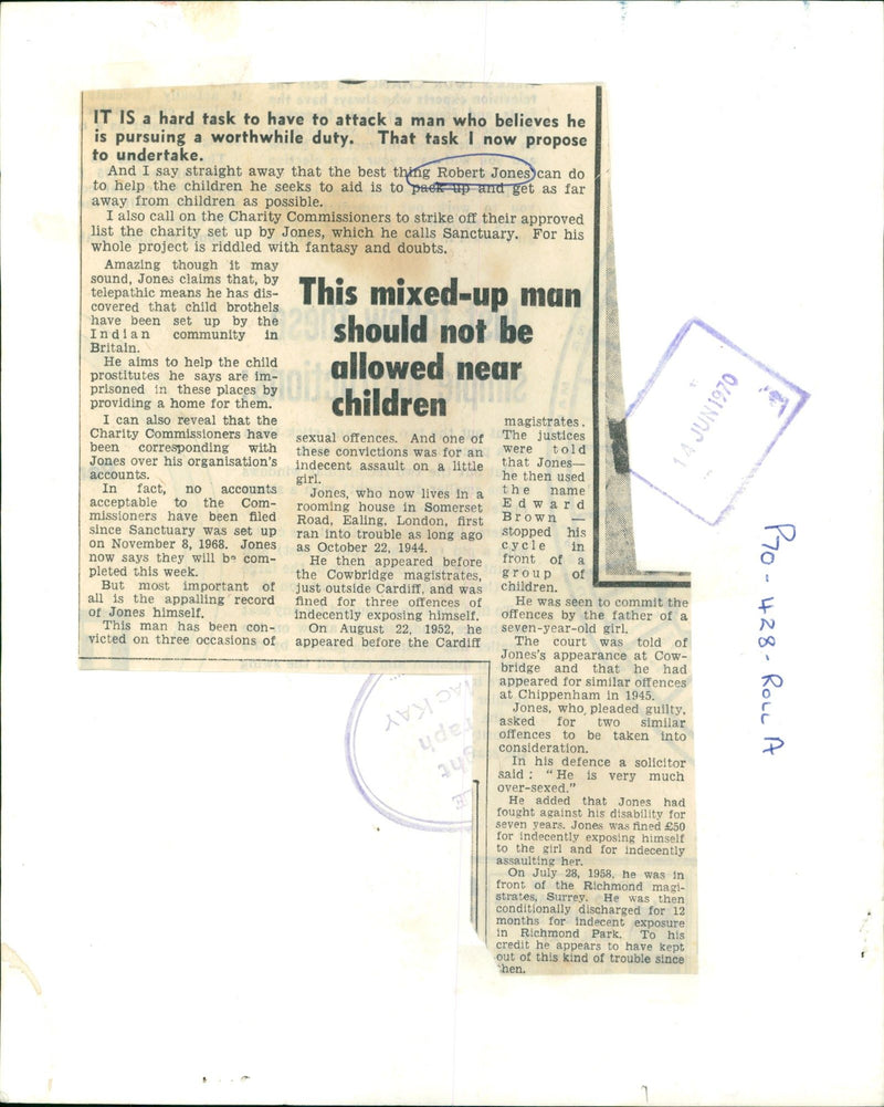 1944 - JONES ROBERT CHARITY SANCTUARY THIS MIXED MAN, FILM, TAKEN, LONDON - Vintage Photograph