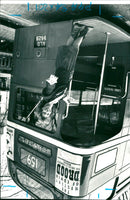 1987 - HILLER COLETTE NEWS DAILY, FILM - Vintage Photograph