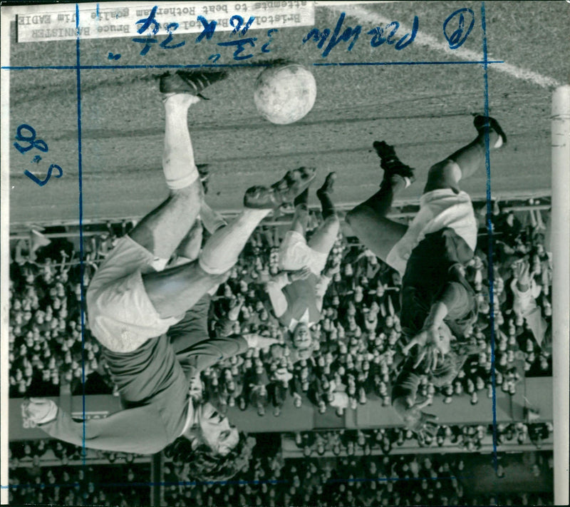 1973 - BANNISTER BRUCE FOOTBALLER BRISTOL ROVERS F C IPC NEWSPAPERS DIVISIONAL - Vintage Photograph