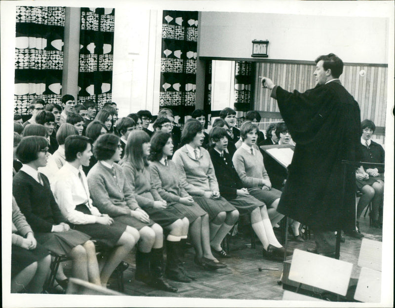 ALENROTHES - THREE SCHOOL HIGH GLENROTHES, MUSIC, CONCERT, JAMES - Vintage Photograph