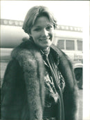 1976 - XPIWW YVETTE ACTRESS HAPPY, FILM, PARIS - Vintage Photograph