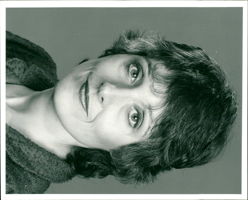 1971 - FOX TV BEGINNING MONDAY YTV ALL LIZ, FILM, TOGETHER, ONE - Vintage Photograph