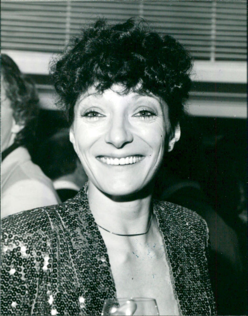 1980 - JANE LAPOTAIRE ACTRESS PICTORIA UNIVERSAL AND PRETO - Vintage Photograph