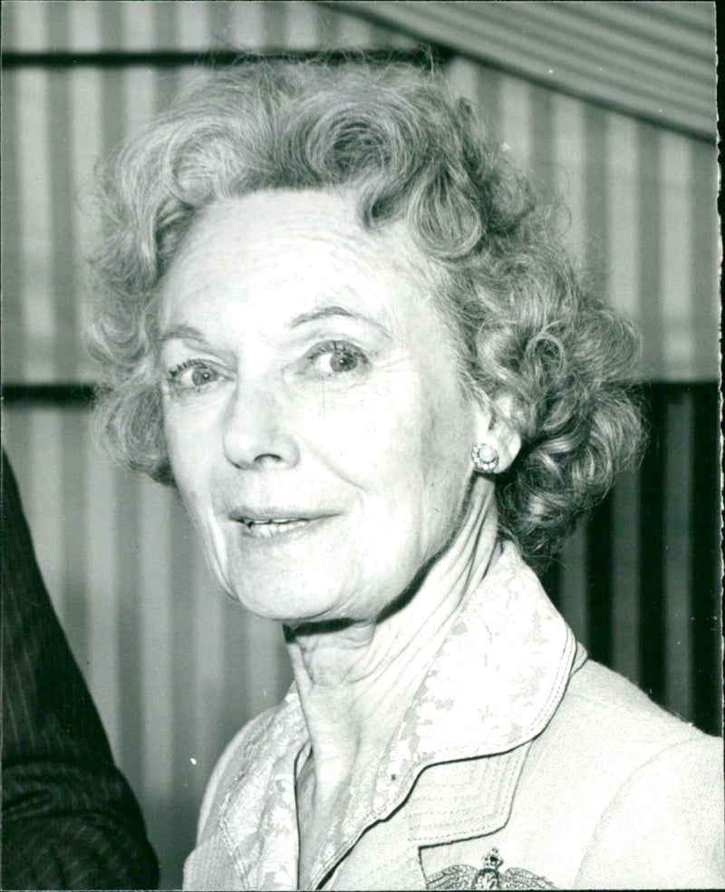 NONE - NEAGLE ACTRESS DAME ANNA, ACTOR, LONDON - Vintage Photograph