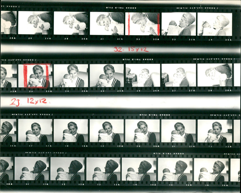 PEACH MARY ACTRESS - RANDLE DIARY CLYDE THOMAS, FILM, LONDON - Vintage Photograph