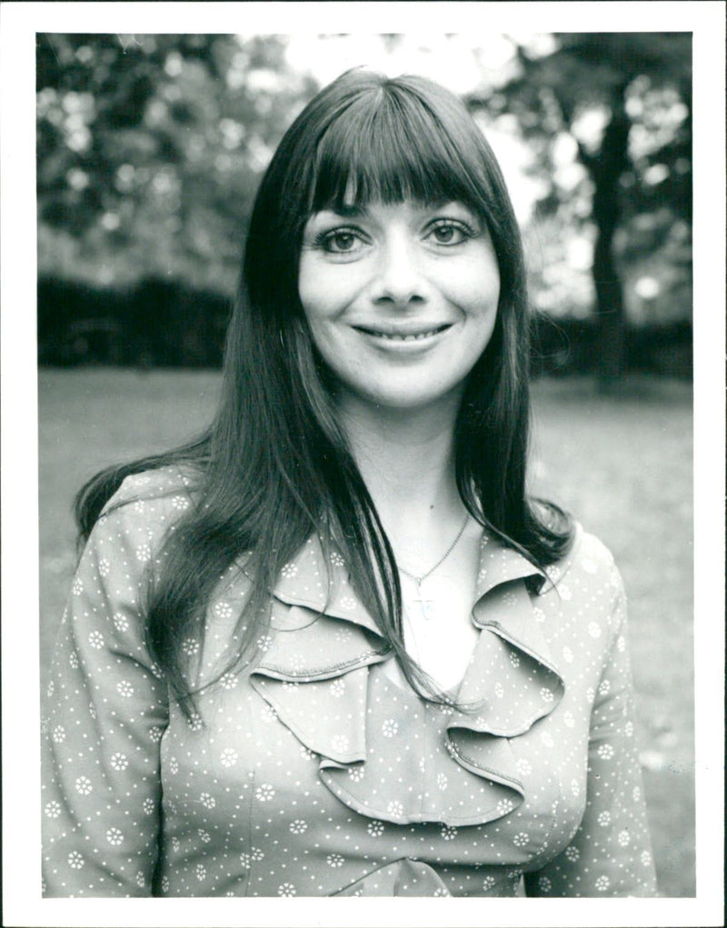 1972 - PEARCE JACQUELINE ACTRESS UNIVERSAL, PRESS - Vintage Photograph
