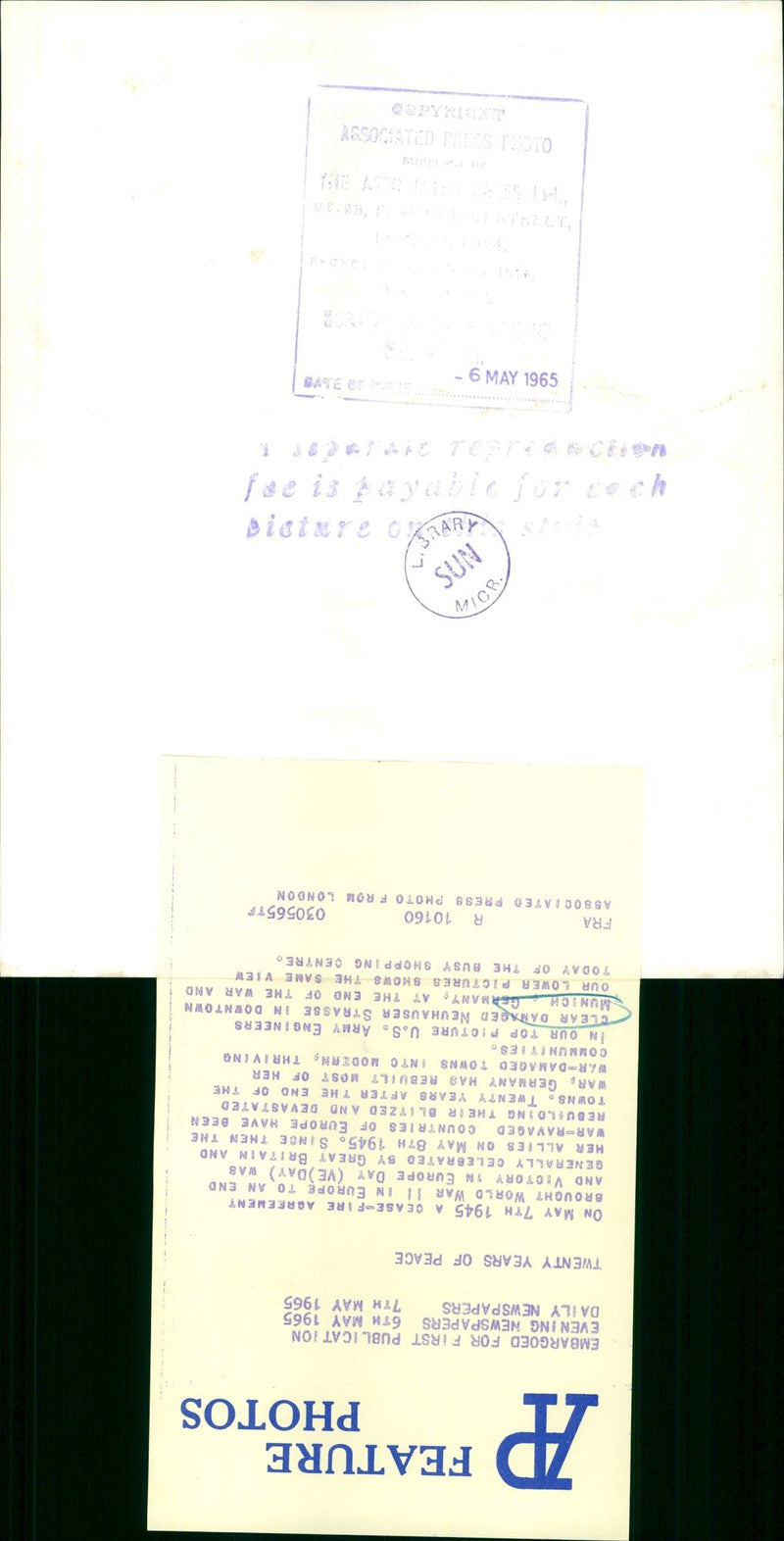 1945 - MUNICH GERMAN EMBARGOED PHOTOS FEATURE, LONDON, WAR - Vintage Photograph