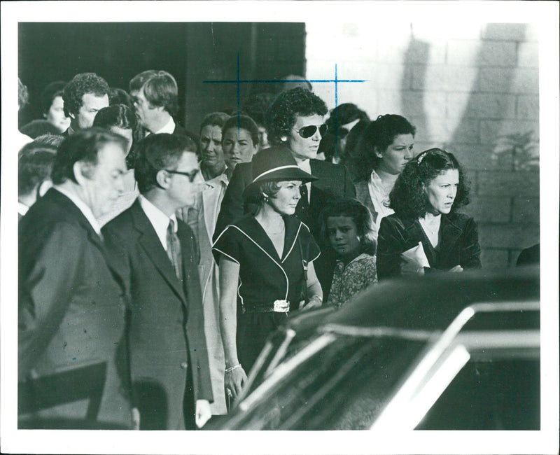 1983 - WAYNE PATRICK ACTOR HEIGHT WIDTH MAR, SON, DUKE - Vintage Photograph
