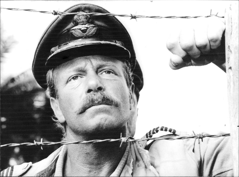 THOMPSON SACK ACT - STAR JACK AUSTRALIAN TOM BOWIE DAVID CONTI, FILM - Vintage Photograph