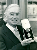 LEAN DAVID SIR JUNE SY FILMS - DAR LONDON, QUEEN - Vintage Photograph