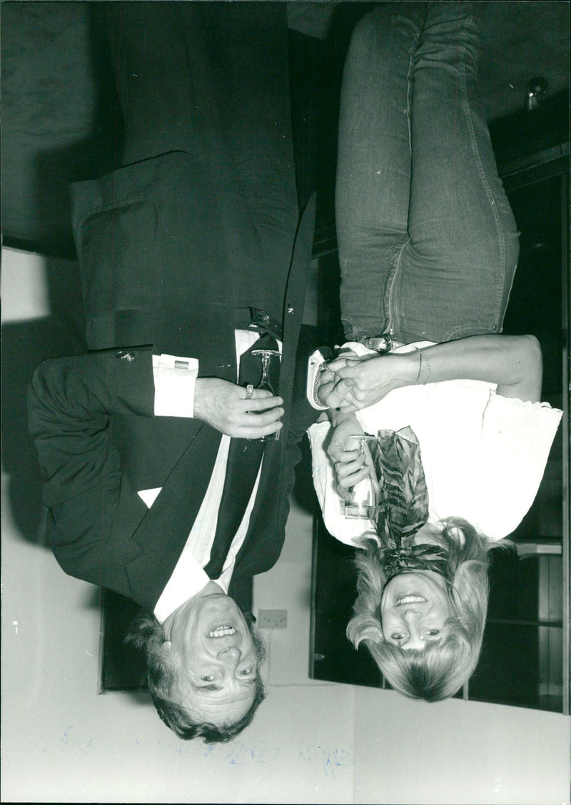 FILM PECK JULES MAKER - GRAY CHARLIE POOTH ALLSTON ROGER, PHOTOGRAPHY - Vintage Photograph