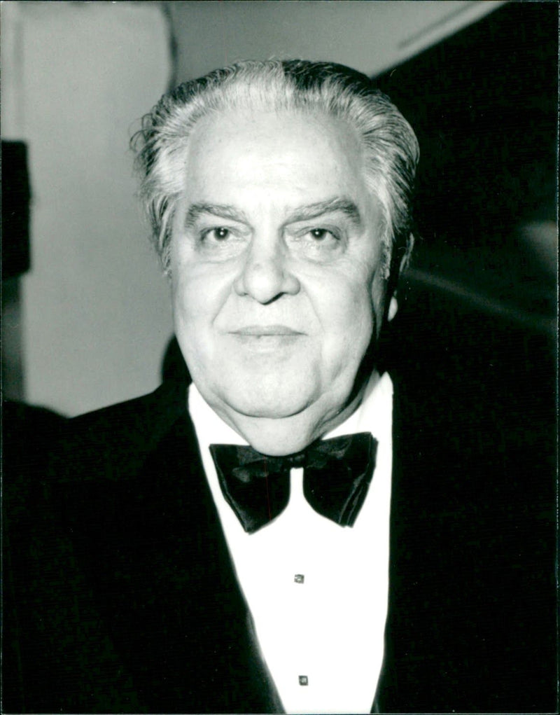 1983 - BROCCOLI ALBERT PRODUCER PROD FILM, LONDON - Vintage Photograph