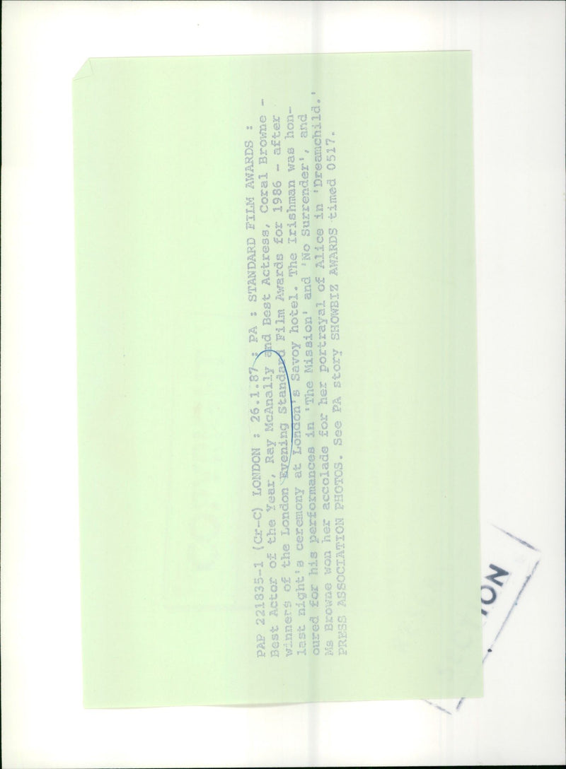 1986 - RE TOY LUNG W LONDON PAP ALICE, FILM, ACTRESS - Vintage Photograph