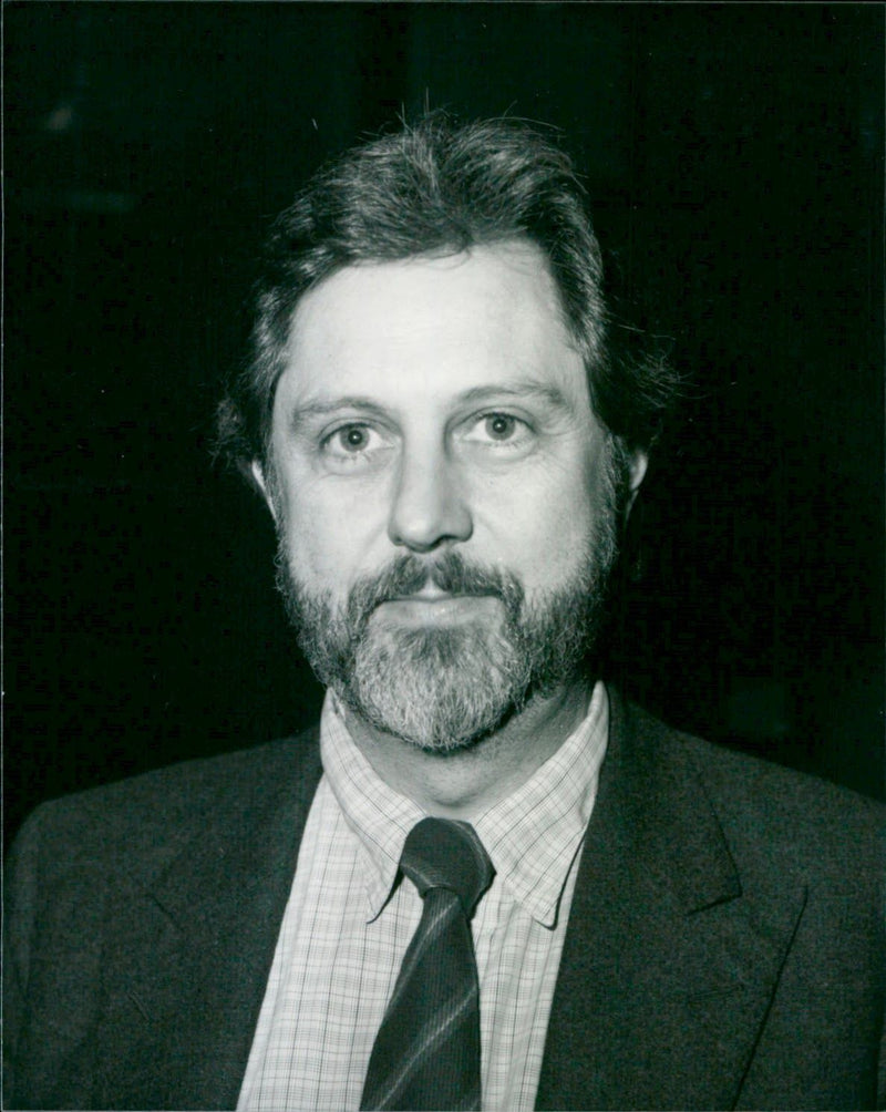 1984 - PUTTNAM DAVID FILM PROD CBE PUTINAM, LONDON - Vintage Photograph