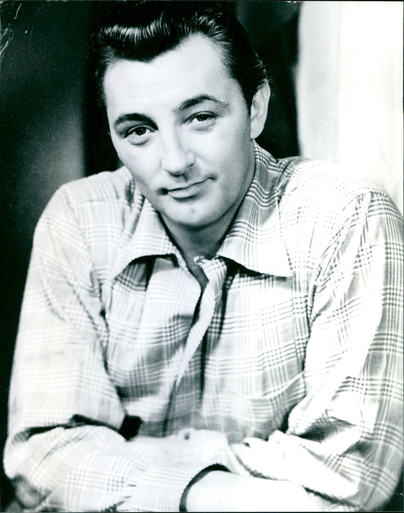 MITCHUM ROBERT FILMS - Vintage Photograph