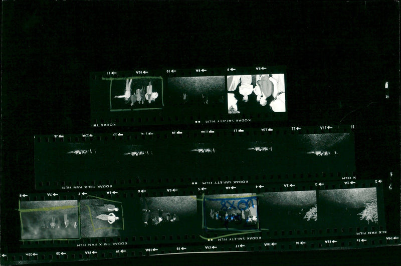 OSTS HAUNTE HOUSES ETC - TOWN GOES COPYRIGHT PEOPLE, LA, FILM - Vintage Photograph