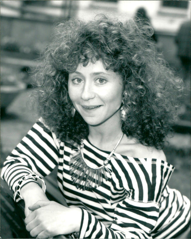 1987 - DOWNING ALISON MODEL FROM ACTRESS, LONDON - Vintage Photograph