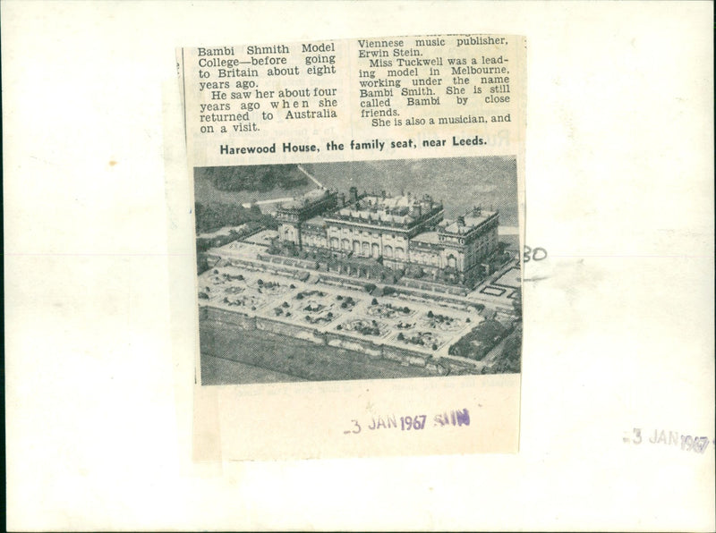 1967 - HAREWOOD MODEL BAMBI SHMITH VIENNESE HAREWOOD

, VISIT - Vintage Photograph